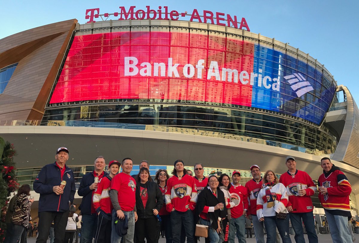 Ready to cheer on the boys. 😼👊🙌 https://t.co/2GIOMwfcgj