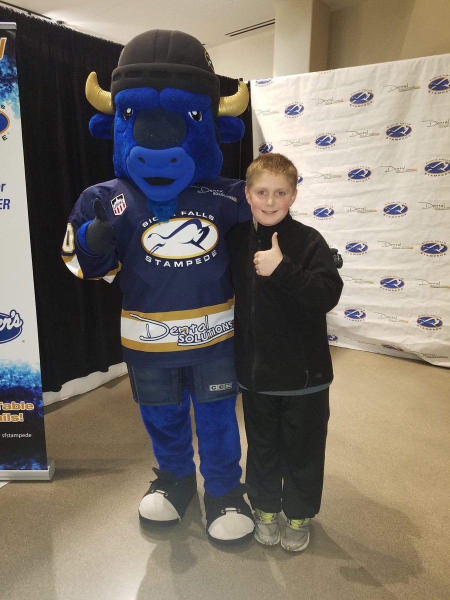 ProrokRenee's tweet photo. JD with Stomp

@sfstampede 
#SmilesWithStomp https://t.co/hDfQLvLo1s