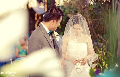 WeddingMapper's tweet photo. Weddings should be about the special moments that only come once in a lifetime -- not a squabble between Aunt Mary and cousin Bill! Make sure all your tables are conflict-free with our beyond-easy seating chart. Check it out: https://t.co/SSJcK9mM5t! https://t.co/bmk64qIkjH