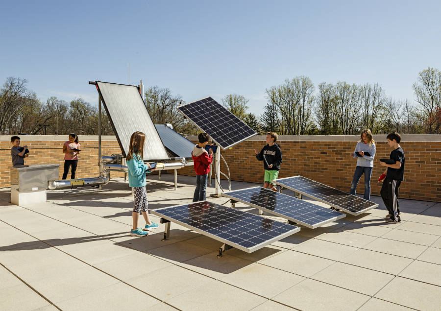 zeroenergysol's tweet photo. 5,500 U.S. Schools Use Solar Power, and That’s Growing as Costs Fall, Study Shows https://t.co/gion5YDz7p https://t.co/tim4QzxjP9