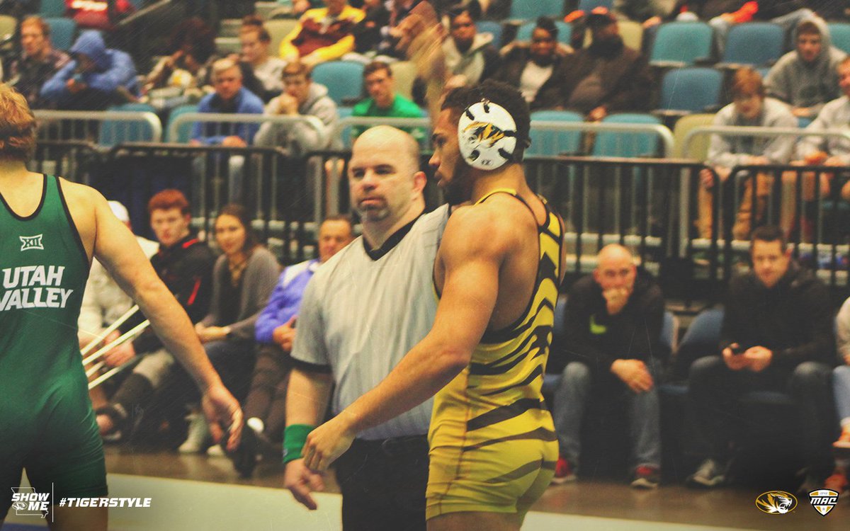 174 FINAL | <a href="/d_lew02/">Daniel Lewis</a> rolls up Kimball Baston (Utah Valley) for a pin in 1:40 to win the #RTOC2017 Title! He finishes the tournament with 3 falls &amp; 1 MD.

#MIZ #TigerStyle 🐯