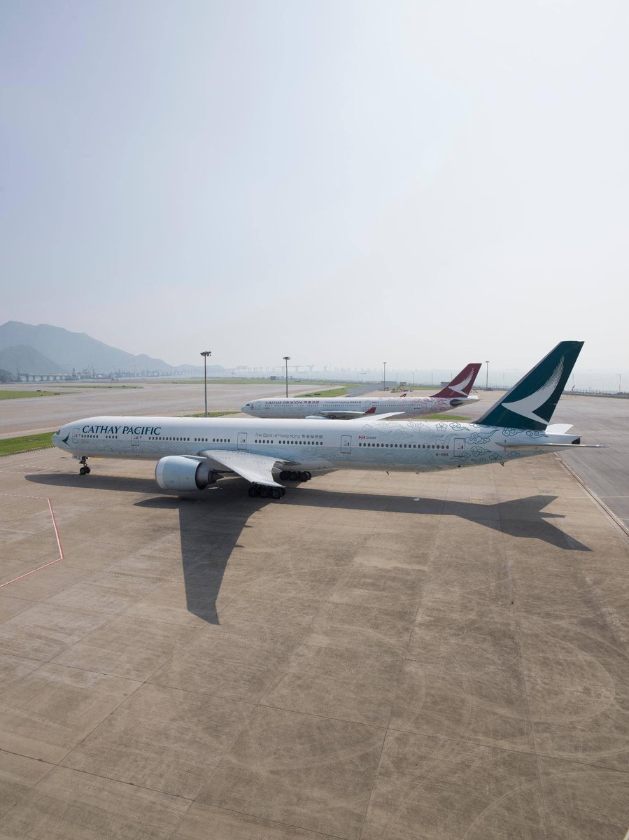 Hebben jullie deze speciale Cathay Pacific en Cathay Dragon liveries al gespot in één van onze bestemmingen in Azië? #lifewelltravelled