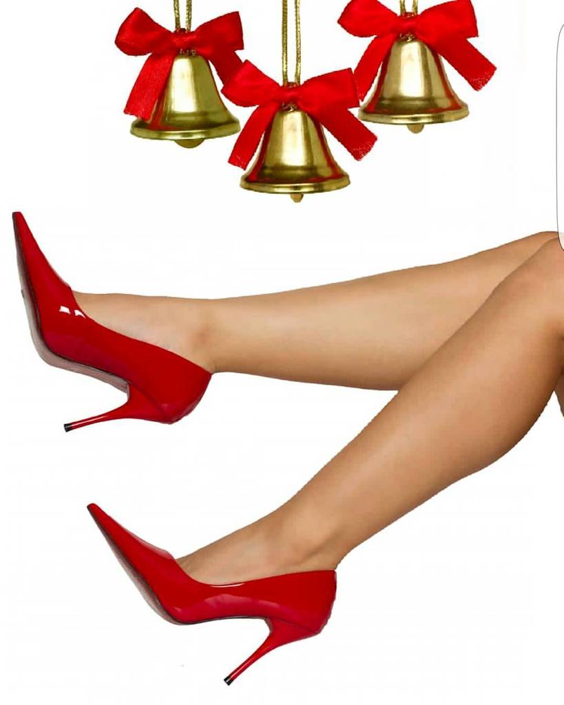 ChiChoBello_'s tweet photo. M A S S I V E  M A R K D O W N S 
Because tis the season to be jolly and buy shoes for your entire family! 🍭🍭🍭🍭🍭🍭
-
-
-
-
-
#chichobello #shoeoftheday #markdown #sales #shoesales
#styleoftheday #fashionbloggers  #style #styling #fromwhereistand #… https://t.co/pADrw6XYBH https://t.co/DOBrhZtn9d
