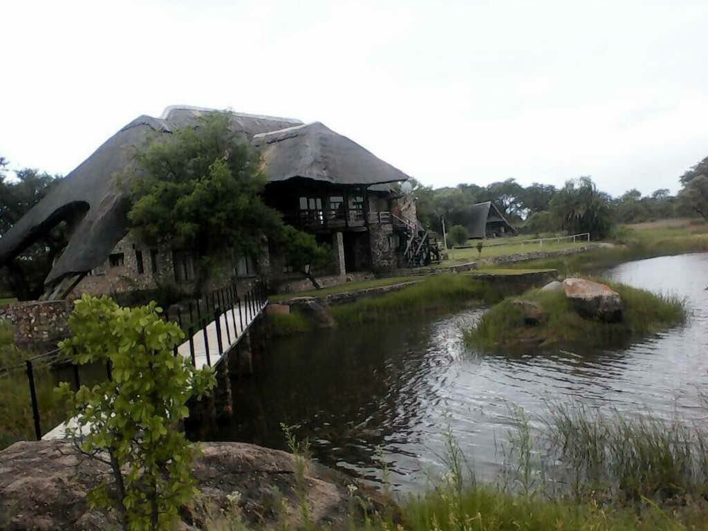 Destination_Zim's tweet photo. #Parugare #Safaris and Lodges along #Masvingo Highway #VisitZimbabwe https://t.co/ebE7mIEdtP