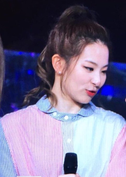 lqofseulgi's tweet photo. https://t.co/UmWaZ7eEMq