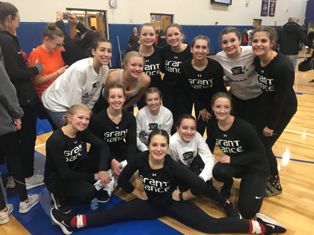 GrantDanceTeam's tweet photo. We are so proud of these athletes! Great job at competition and continuing to grow with these routines! #sistaaas #knockout #dancefamily https://t.co/nkg868AyT4