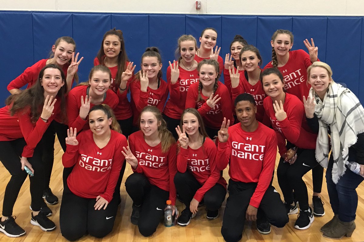 GrantDanceTeam's tweet photo. We are so proud of these athletes! Great job at competition and continuing to grow with these routines! #sistaaas #knockout #dancefamily https://t.co/nkg868AyT4