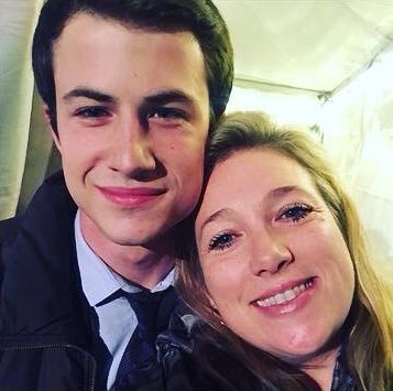 MinnetteUpdates's tweet photo. Dylan Minnette on set of '13 Reasons Why'. https://t.co/Lzbd9f7R2z