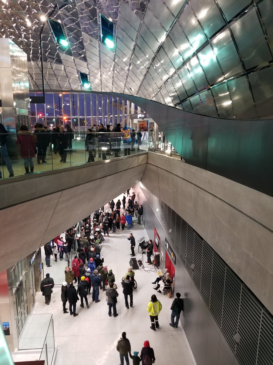 SteveEzeude's tweet image. Rode on the Line 1 from Vaughan Metropolitan Centre subway to York University - Downtown Toronto line that was opened today. Thanks #TTCline1