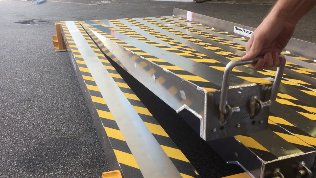 Bendtech_Group's tweet photo. Fantastic solution generated to address the challenge of getting safe access to the boom hose access area. Check our Video https://t.co/C4m9L8gCZi https://t.co/f7wo69a2fO