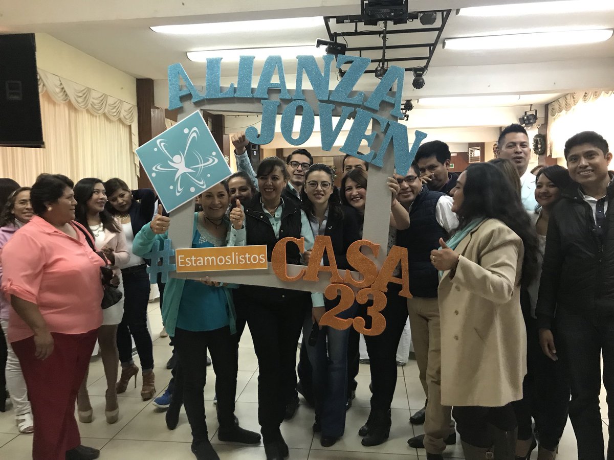 SilviaArguello_'s tweet photo. La participación de los jóvenes es fundamental para mejorar el futuro de nuestro país #TalentoTurquesa #EstamosListos #SomosTurquesa https://t.co/ybIfTlt1WM