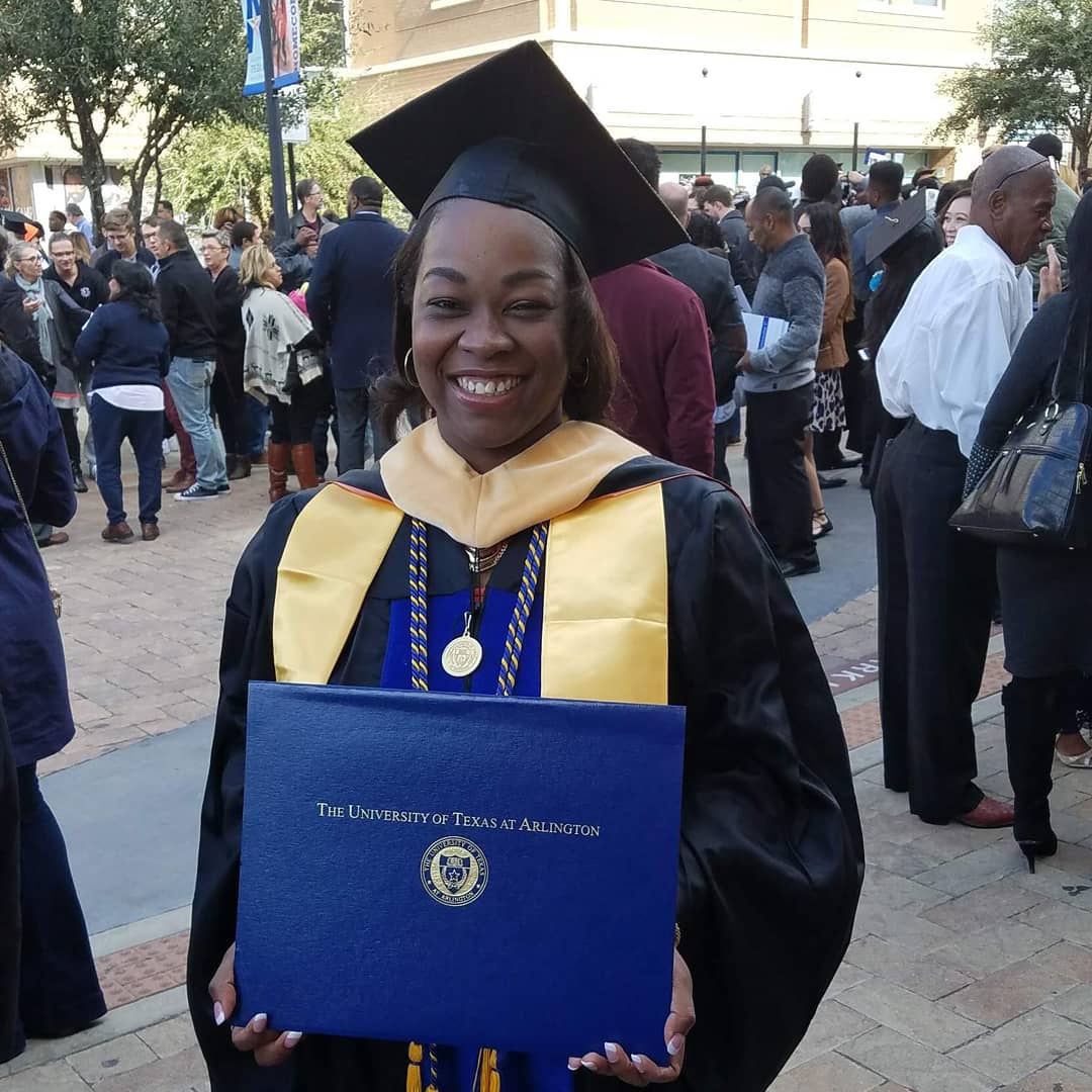 mariacolesw's tweet photo. MSSW graduation. @UTAGradSchool @SocialWorkUTA  #mavgrad2017 https://t.co/CLrM0A916i