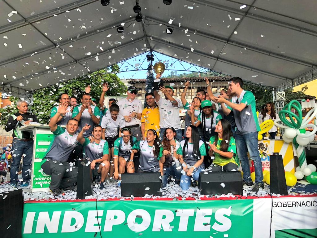 IndeportesAnt's tweet photo. #JuegosDepartamentales ||
✔️ El Municipio de Medellín nuevamente Campeón General
✔️Medalleria Final
#Andes2017
#40AñosCampeones
https://t.co/sW30krA1iO https://t.co/pxR8QMsp6e