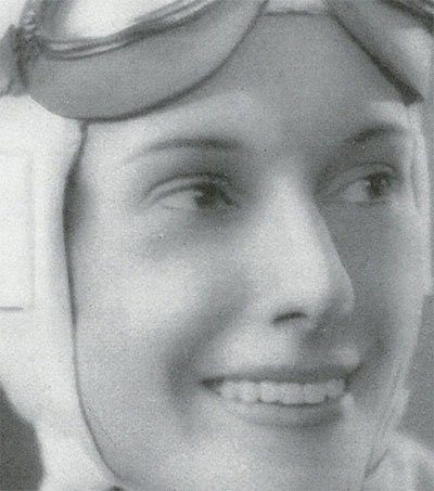 NZEDGE's tweet photo. Jean Batten first woman to earn prestigious FAI Gold Air Medal for 1937; #JeanBatten #NZLegend - via @airsports_fai https://t.co/zEYDoRLWGh https://t.co/MmgZ5MM2Fn
