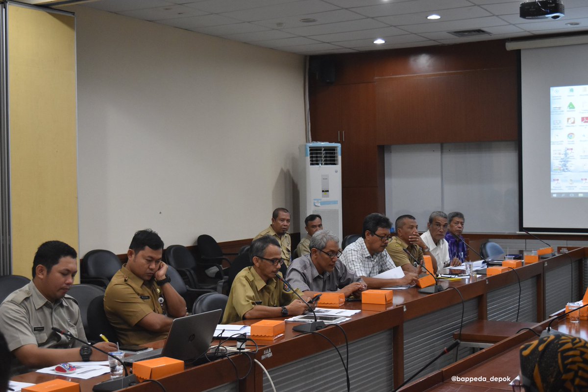 Sekretaris Daerah Kota Depok, Bpk. drg. H. Hardiono, Sp.BM membuka Kegiatan Workshop BKPRD (Badan Koordinasi Penataan Ruang Daerah) (18/12/2017) <a href="/pemkotdepok/">PEMERINTAH KOTA DEPOK | #AyoPakaiMasker</a>