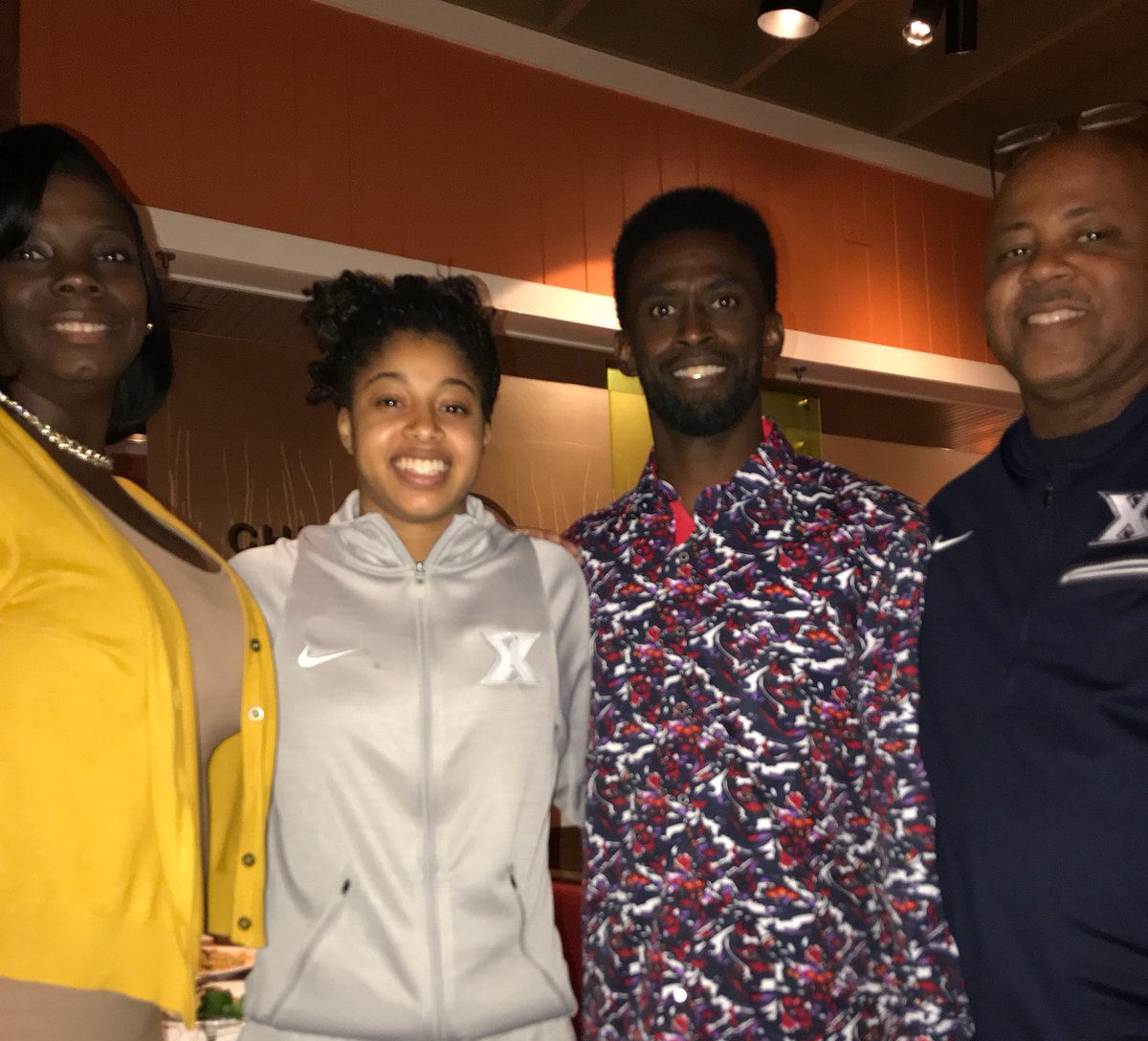 TPitts1Sr's tweet photo. Pleasure to meet @XavierWBB ⛹🏽♀️ Young Phenom @AyooRenea3 and her family. #SheGetBuckets 🏀💪🏾🚀 https://t.co/sIR9JunmcV