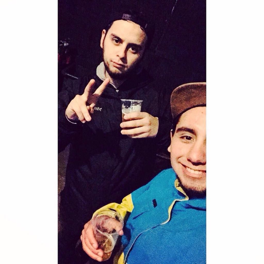 javier___fr's tweet photo. Ahí con mi kbro conformando el team de los free 🤷🏽‍♂️ #siempreconlapil https://t.co/Xz3gTlhbw9 https://t.co/q1DpdDMAPG