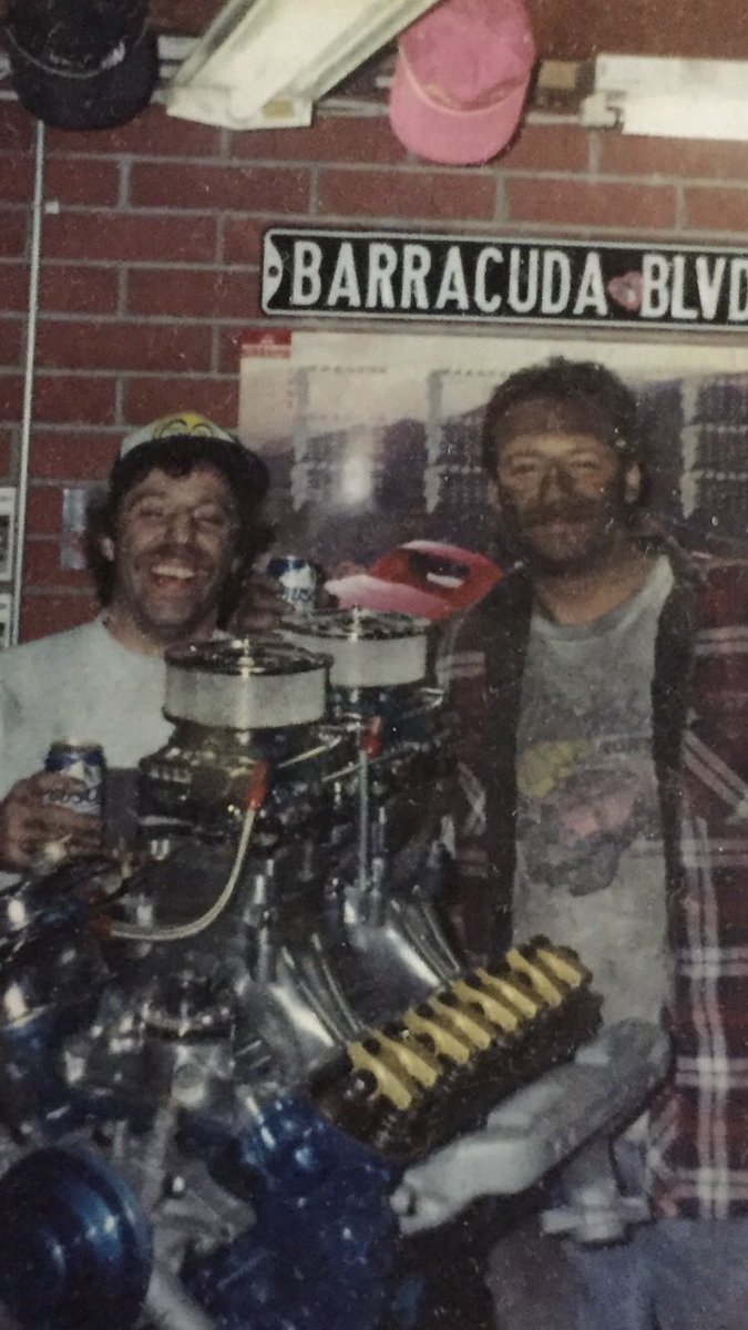 ChiverKelly's tweet photo. @OldSchRides @oldpicsarchive @MusclecarsMikes @NHRA #OldSchRides WORK HARD, DRIVE EVEN HARDER #motownmuscle 💪🏽😏👊🏽 https://t.co/9R3MTlTLLM