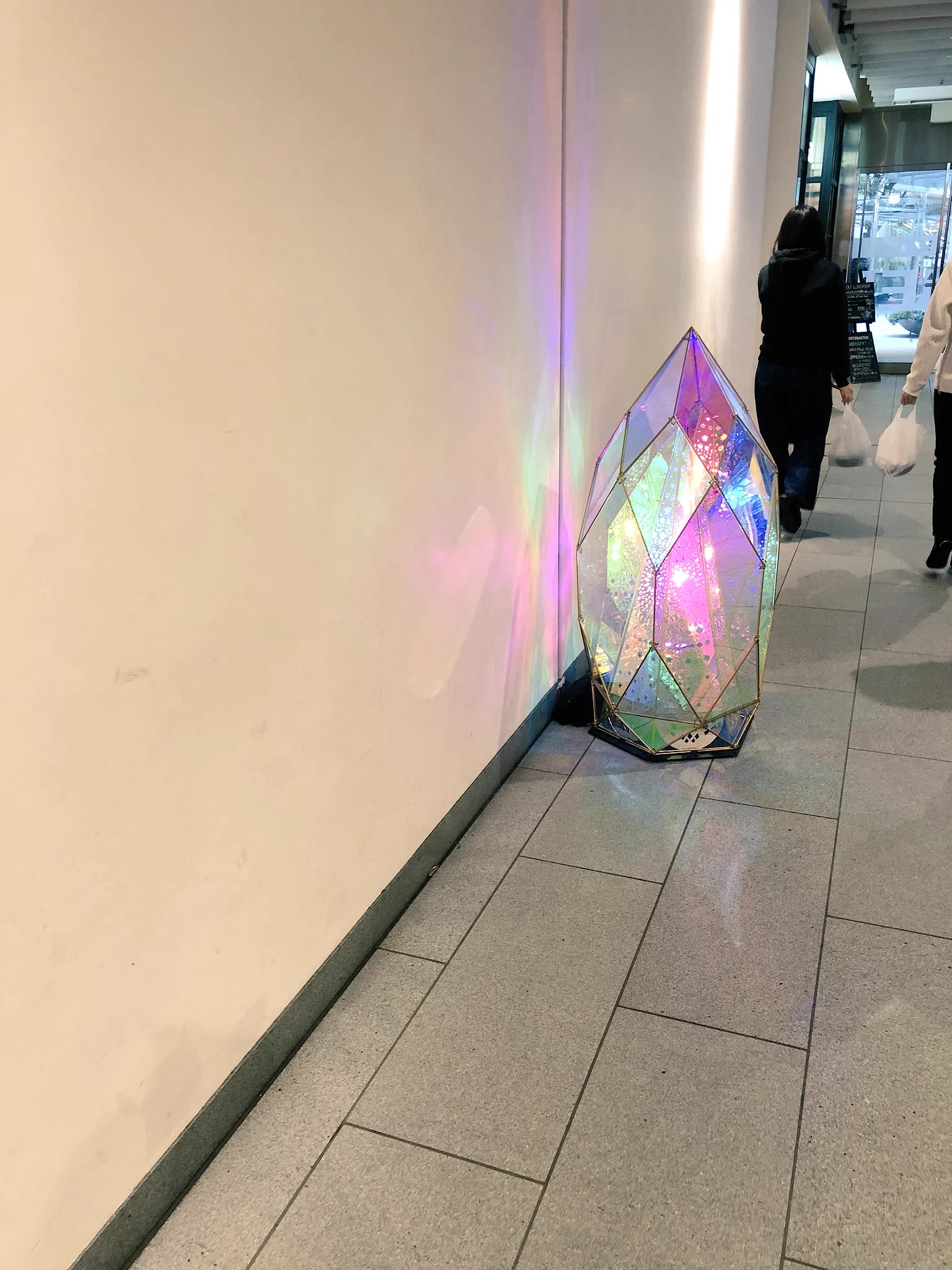 あっセーブしなきゃ！クリスマスオブジェがロープレのセーブポイントにしか見えないｗｗｗ
