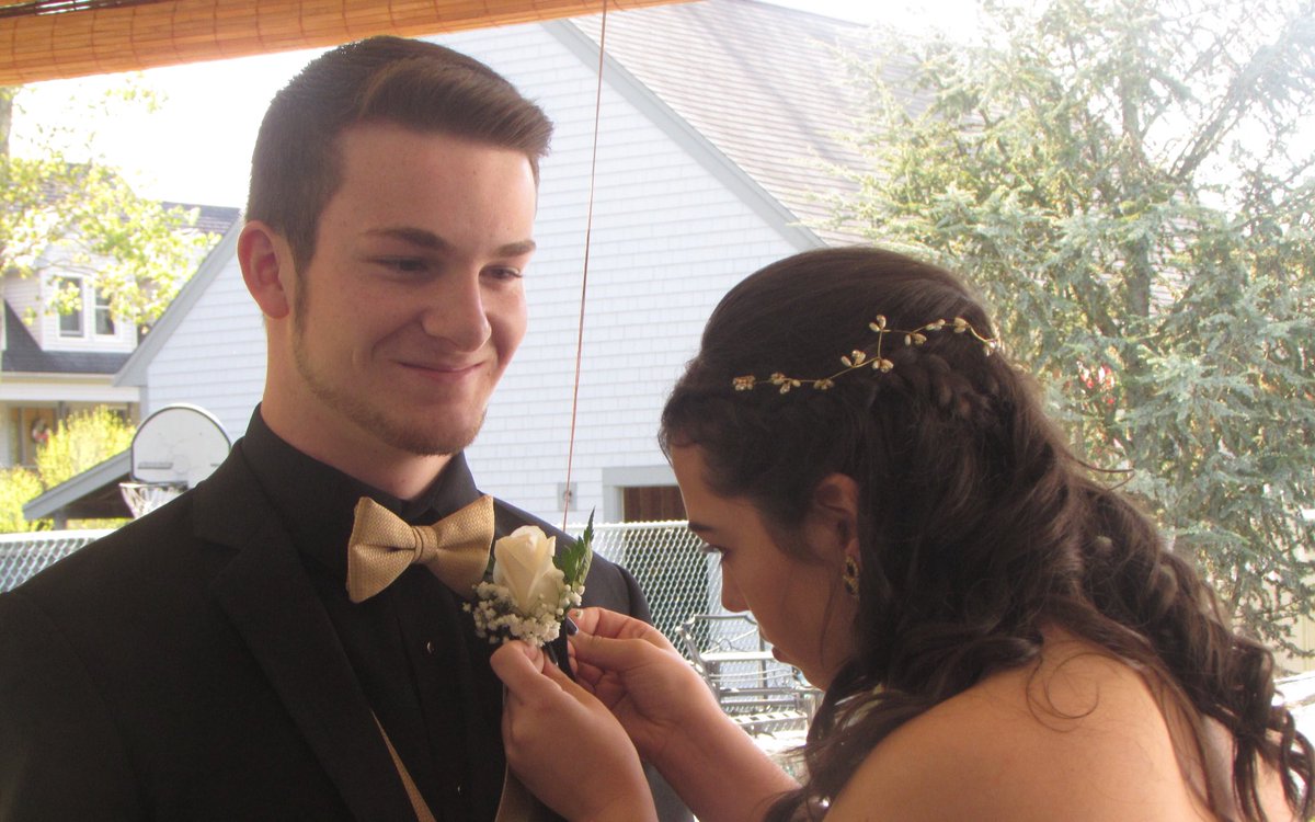 SoniaStrawn's tweet photo. happy birthday to the best guy around I love you💕 https://t.co/lUxKRn56pJ
