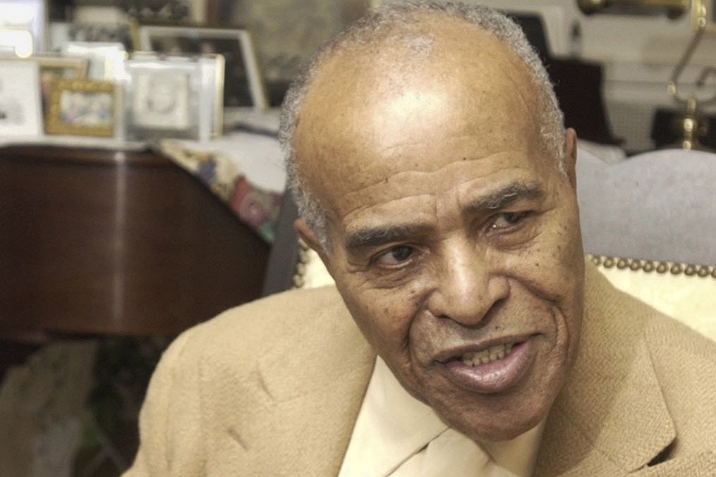 ForeverCandle's tweet photo. Pioneering jazz singer Jon Hendricks dies at 96

https://t.co/bXcskx7QVi

#Celebrities https://t.co/50HkTo1ayL