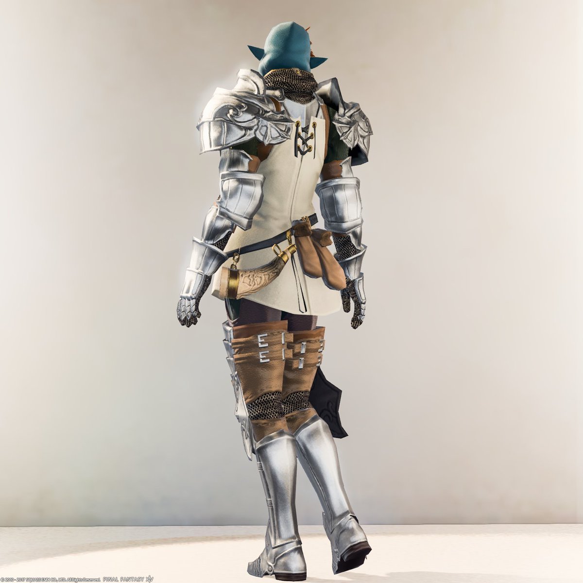 Chiyo Gungnir Ff14 Sl ゼノビアンパラディンアタイアー この装備 サーコート なんですよ サーコートの称号を持つ数少ない装備の一つ あたまのふわふわは一体 金属の表現が美しい ちなみに エレゼン男性の初期装備の名前はエレゼン