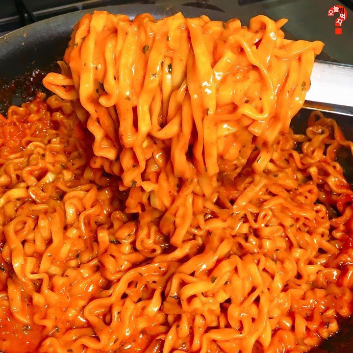 ustadchen's tweet photo. Samyang Carbonara

Serah dah https://t.co/LShP7HZoLG