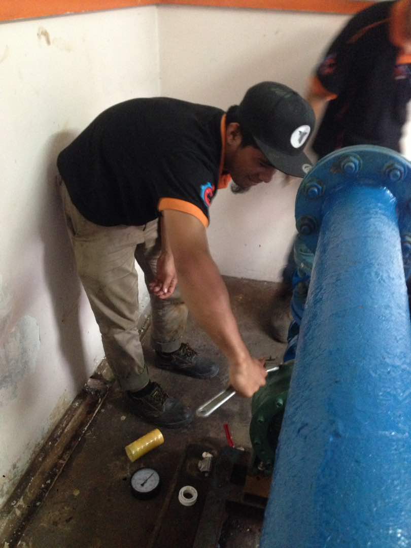 gemilangkb's tweet photo. #MRSM .Maktab Rendah Sains Mara 
#KOTABHARU Kelantan.
⚙️Location;Rumah pump utama.
⚙️kerja-kerja pemasangan pump  baru.
📞0189542337 https://t.co/wruP6jNDok