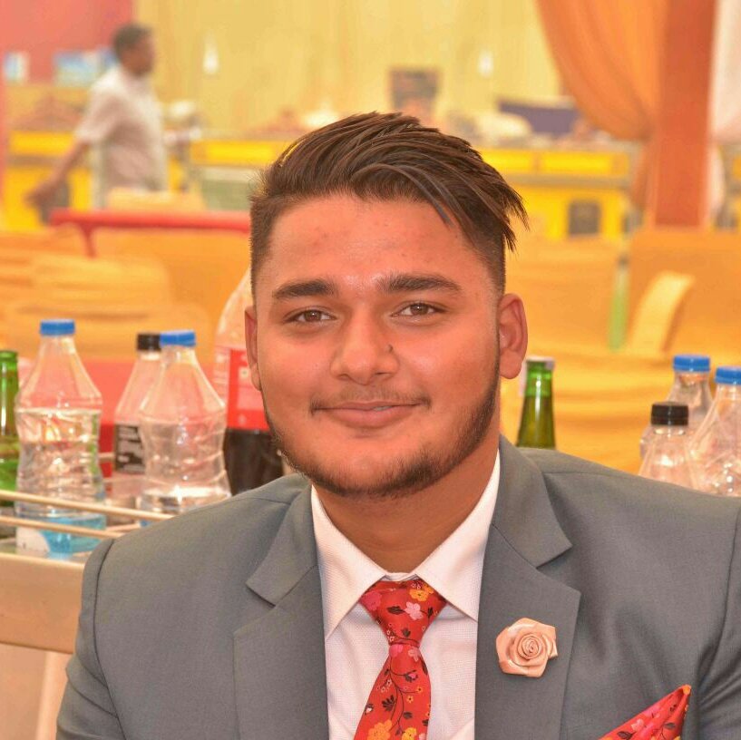harry13kanwar's tweet photo. #NewProfilePic https://t.co/qNISmpAbQQ