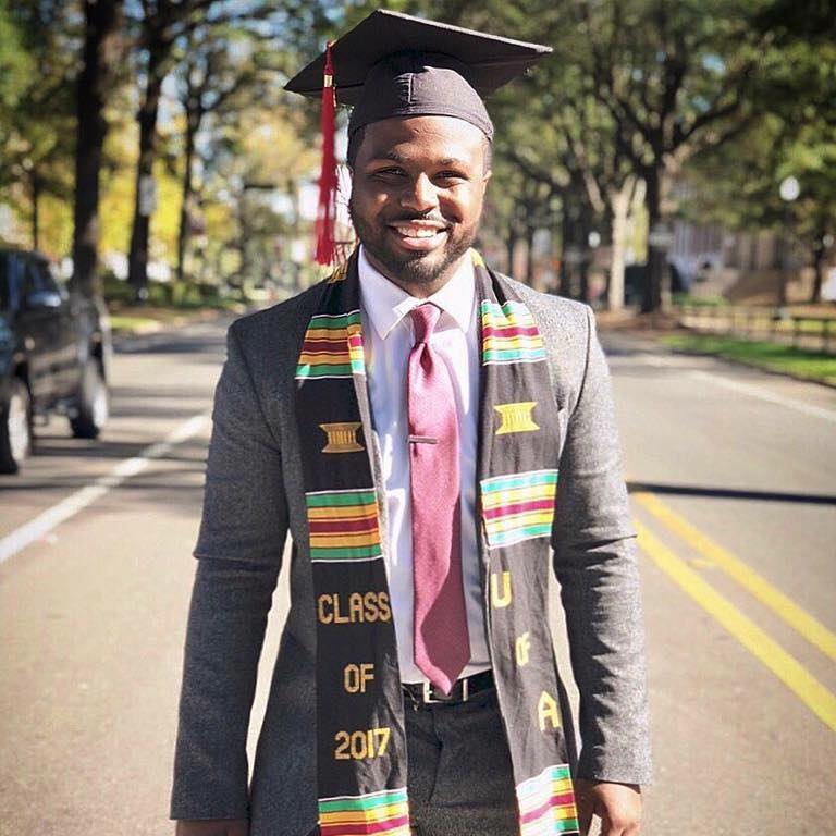 DrSetItOff's tweet photo. I am very proud of my former @MobileKL on completing their undergraduate degrees. #95YearsofGuideRight #MKL #Guideright #KappaLeague https://t.co/TjTKsHLdFO