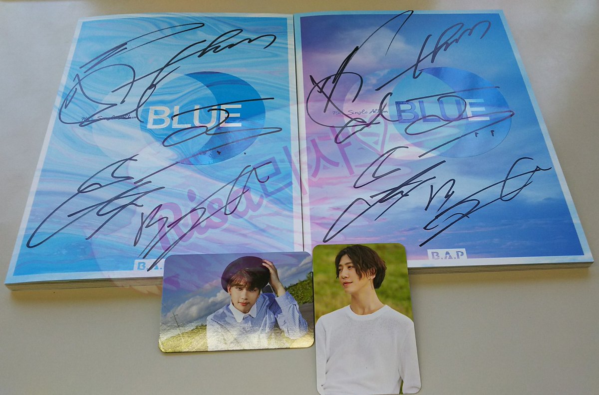 0323K_Risa's tweet photo. やっと MEET&amp;GREET の
BLUE サイン CD届いた
（放送から 3ヵ月以上)

7/49  今回は 2枚も当たった🎯

ヨンジェ と ジュノンちゃん 
#BAP 
#BAP_BLUE 
#MEETandGREET https://t.co/NfgEgbptqu