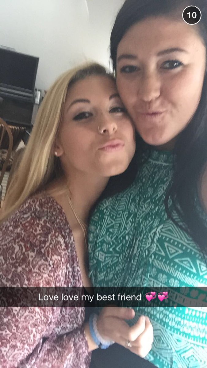 Marissaaa___'s tweet photo. Forever missing and loving you💗👼🏼 https://t.co/fjJAAsSMYD