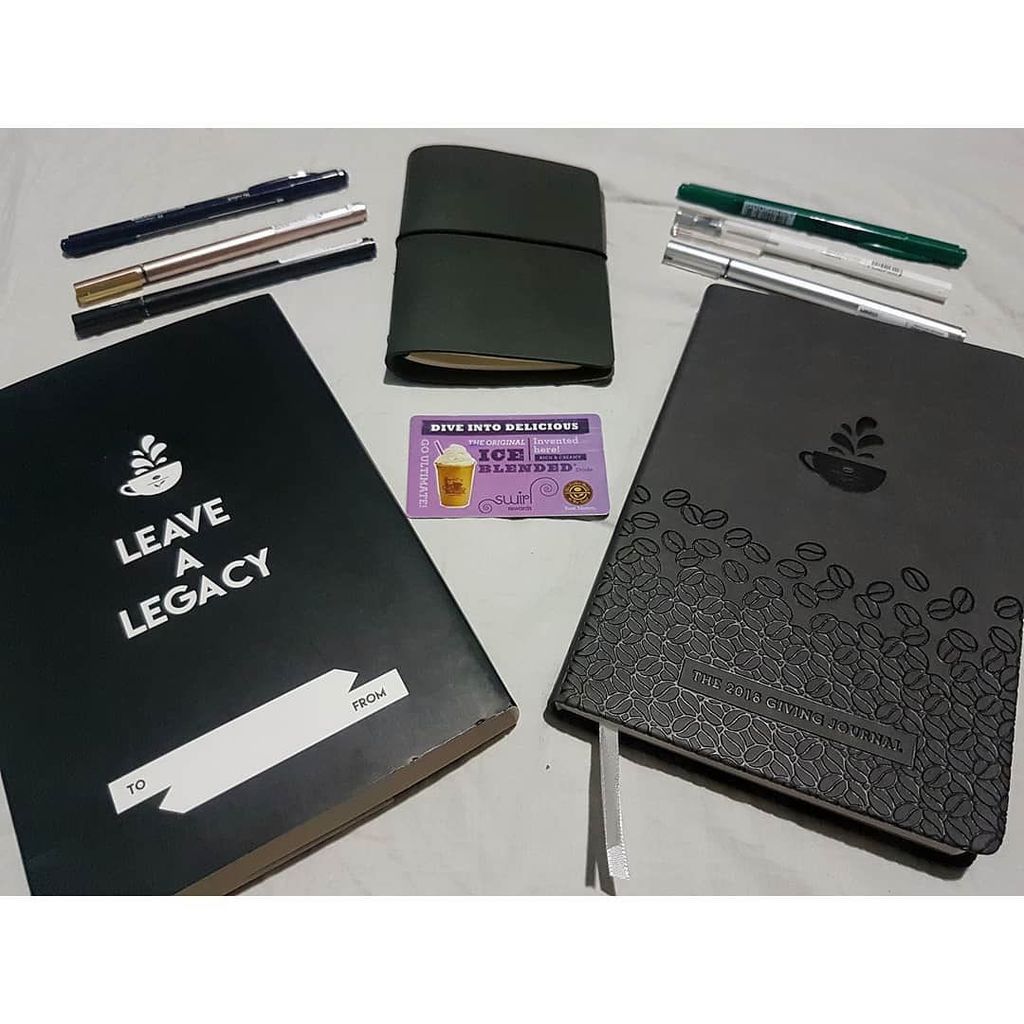purplepink0311's tweet photo. Took advantage of @cbtlph's double stamp weekend so I got my #GivingJournal already! Oh it's so pretty! It only gets better each year. Plus I am happy to learn that 2/4 of the Real Life scholars are from PUP! Yay, great job guys! ๐
If you haven't coโฆ https://t.co/RjE3KbhOdL https://t.co/NSI3UfHxuI