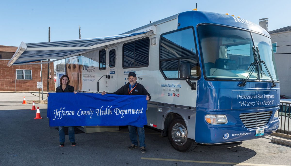 dental_kb's tweet image. #News by @myleaderpaper | Health Dept. buys van for new #Mobileprogram.

goo.gl/MsqiCj 

Like facebook.com/MedicalCoaches/ 

#Blog #MedicalCoach #MobileMedicalVan #MedicalVan #MedicalTrailer #MobileHealth #MobileMedicalHealth #MobileMedicalClinic #HealthCare #MedicalBus #USA