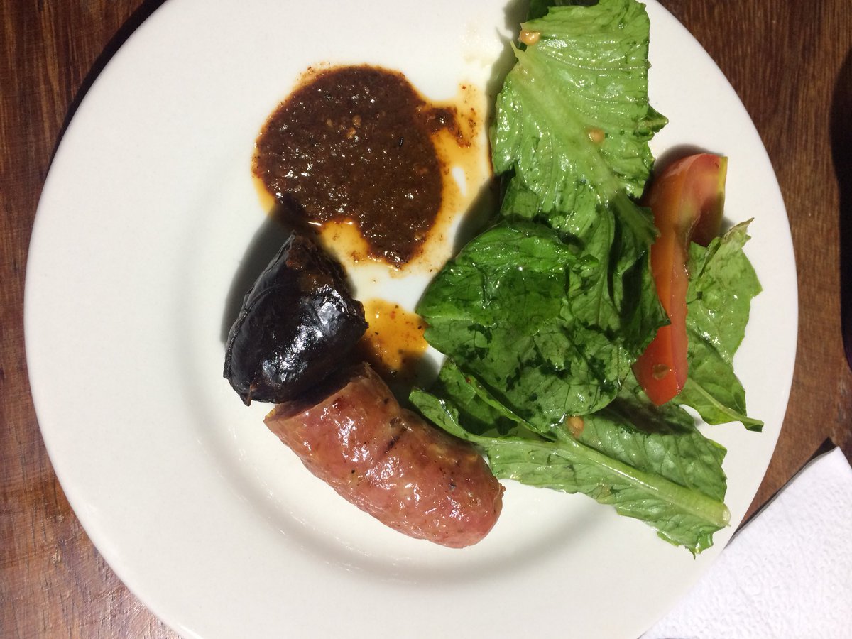 Oaxacanita's tweet photo. El reto hoy en #OC3MITDLabMx fue elaborar una salsa con productos oaxaqueños. Podemos decir que hubo excelentes y deliciosas propuestas. Todos quedamos encantados. Además nos sorprendieron con una parrilla argentina. ¡Gracias @MITEFMexico @dlab_mit @IODEMC_GobOax ! https://t.co/hGc5KAp0qj