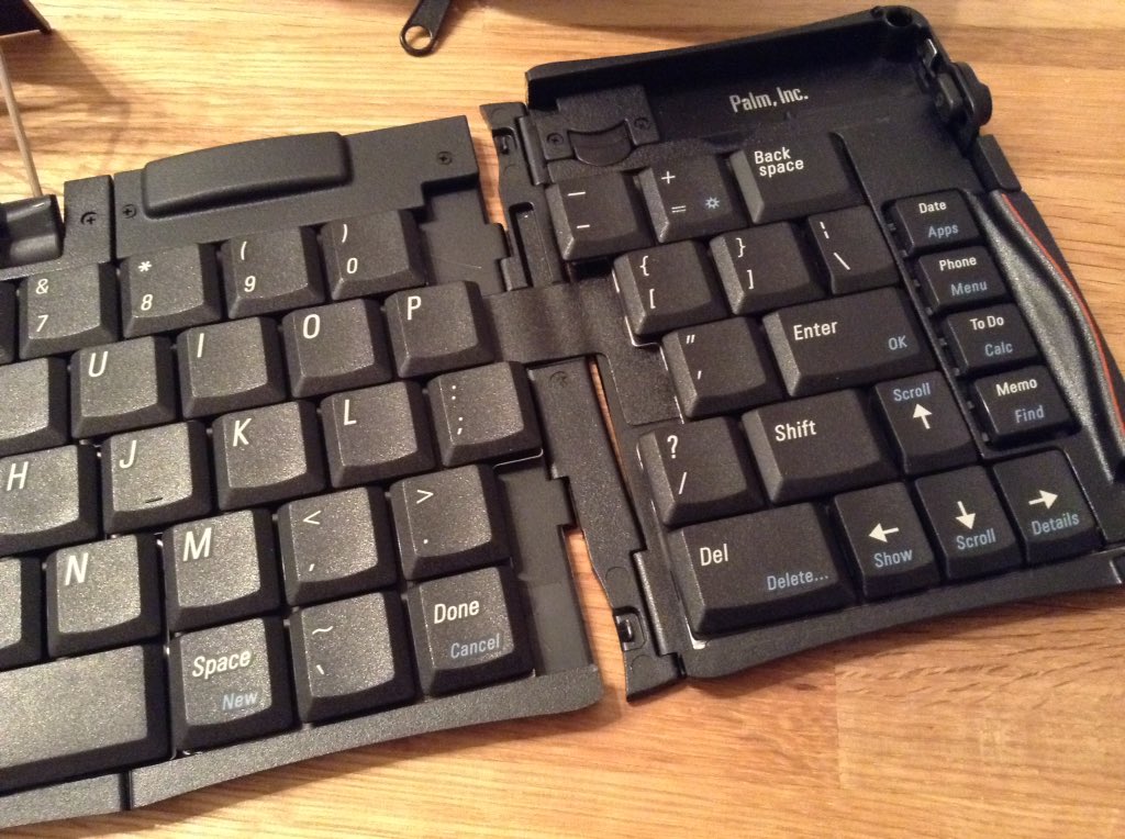 thE_rZA_Cons's tweet photo. This is what mobility looked like back in 1998. My portable keyboard for Palm III. 

#retro #oldcomputers #palmcomputers #3com #keyboards #forum64 #backintheday #circuitboard https://t.co/oCqn3ww6sh