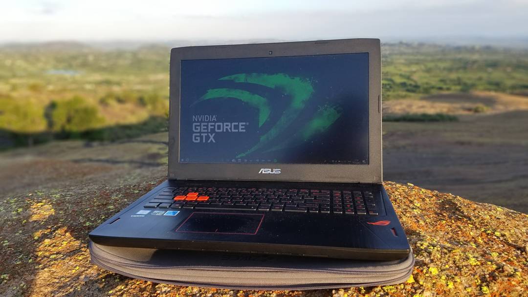 fengus97's tweet photo. My #ROG is light enough to make anywhere #GameReadyEverywhere #gl502 @NVIDIAGeForce @Dave2Dtv https://t.co/EB00Qu4pBz
