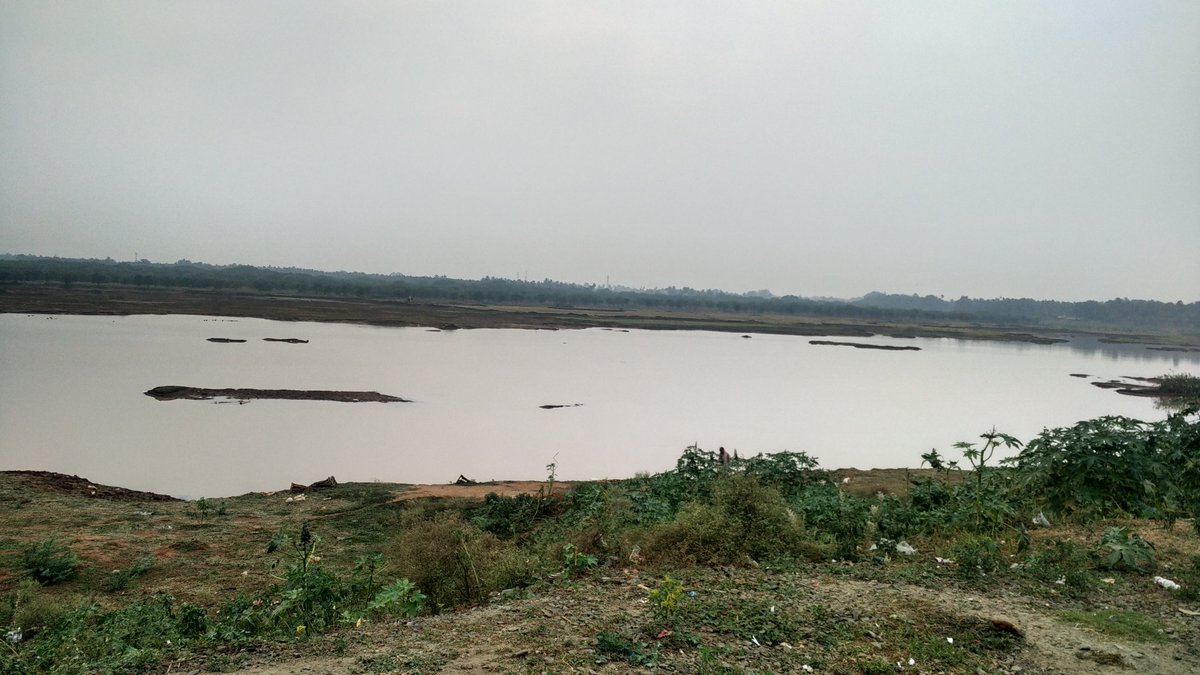 ownurendurance's tweet photo. Day 3 of #LegsForLakes continues in #Coimbatore with yet another 21kms along a beautiful stretch of  lake + fantastic support by local people + breakfast that took us back home! #MeraTerahRun #Running #LakeRejuvenation https://t.co/q5qhw05Q7A