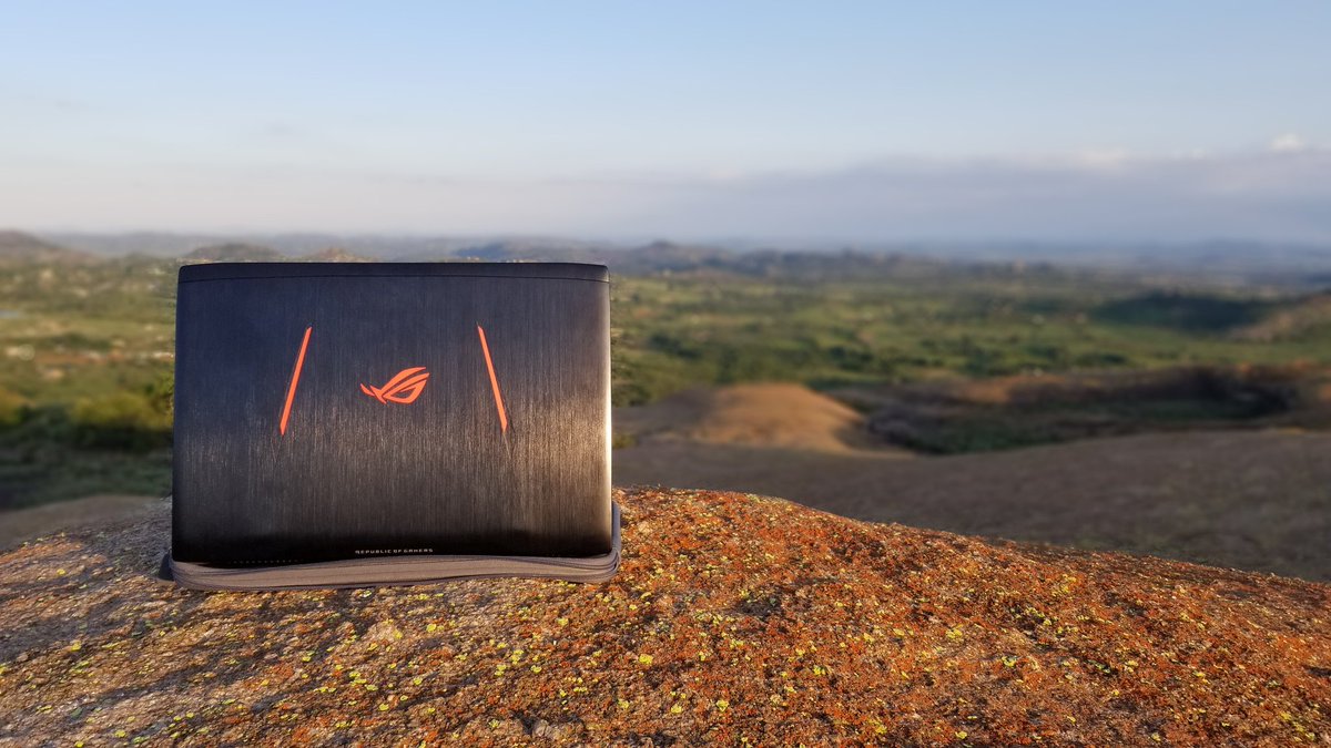 fengus97's tweet photo. My #ROG is light enough to make anywhere #GameReadyEverywhere #gl502 @NVIDIAGeForce @Dave2Dtv https://t.co/EB00Qu4pBz