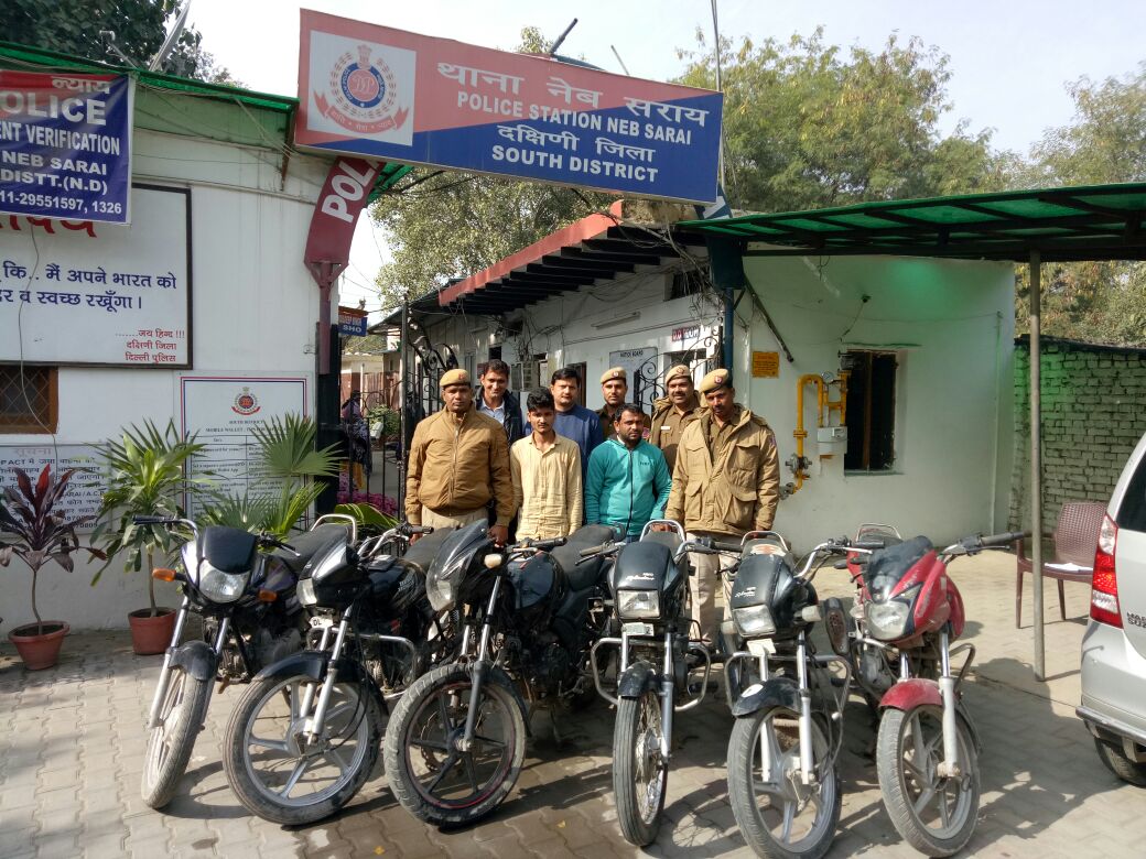 During #PicketChecking PS.#Nebsarai arrested 02 #AutoLifters and recoverd 6 Bikes stolen from #South #Delhi area on their instance.
#SouthDistrict 
@DelhiPolice 
#CrimeFreeDelhi
