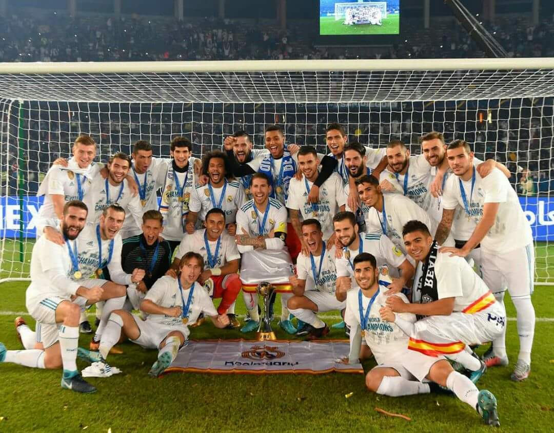 MardheaB's tweet photo. #ريال_مدريد : الإحتفال عندهُ عادة .. و التتويج أسلوب حياة ⚽🏆😍 https://t.co/3gRYajrJbV