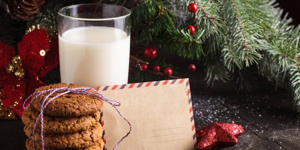 молоко зима. Milk new year. рождественское печенье звёздочки. новый год и рождество уют. новогоднее молоко.