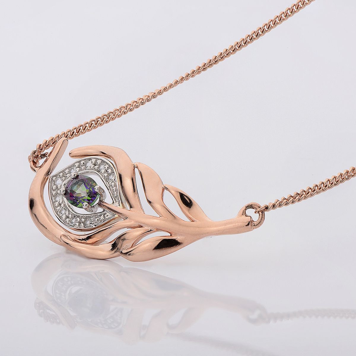 #JRCCHRISTMAS Day 18 - As wonderfully luxurious as it is elegant, our Clogau collection is something special. 
The perfect gift this Christmas.
FREE gift with purchases over £229, shop in store now🎄❤️