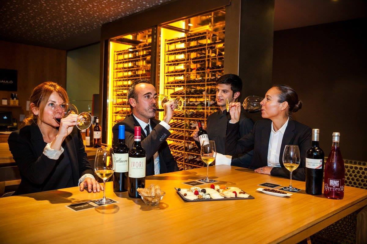 Si buscáis la mejor manera de comenzar la semana, tenéis que descubrir el Restaurant #Sauló de #Vallromanes, a solo 25 minutos de #Barcelona 📲 93 572 95 91
#food #gastronomía #CanGalvany