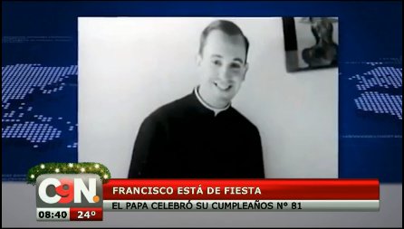 C9NParaguay's tweet photo. ¡El Papa Francisco está de cumpleaños!

El Santo Padre cumple 81 años y el festejo que le brindaron, te presentamos en un material por @C9NParaguay en el #PrimerReporte.

Acompáñanos #EnVivo #OnLine

https://t.co/k5AXD6cMGE

#C9NHD #PrimerReporte https://t.co/FWd2bEgKn3