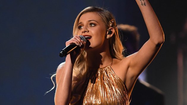 945Country's tweet photo. Catch #KelseaBallerini Legend-Ary Performance On #LadyAs #YouLookGoodTour Tonight On TV https://t.co/dbMG6msQfP #CountryMusic #KBLegends https://t.co/yQtSG754Ci