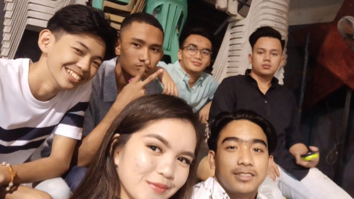 deaxyz_'s tweet photo. #neonite ✨ https://t.co/YfSRS1Tf87