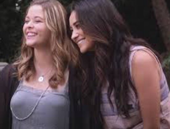 Emisonforlifee's tweet image. I Love Emison❤️❤️😍😍👭 I Miss Them Sooo Much😢😢 #TeamEmison @shaymitch @SashaaPieterse Plz Reunite Real Soon &amp;amp; I Love You Both  Soo Much❤️❤️❤️❤️❤️ XOXOXO