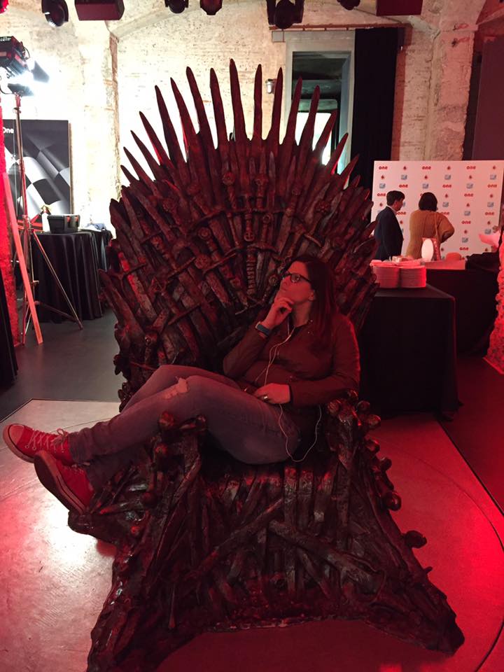 Molimsm's tweet photo. #AYJuegoDeTronos Pensando en conquistar los 7 reinos, qué cenar en Nochebuena o qué regalar a mi amigo invisible... #YoQuiero!!! https://t.co/rHihvbnYRv