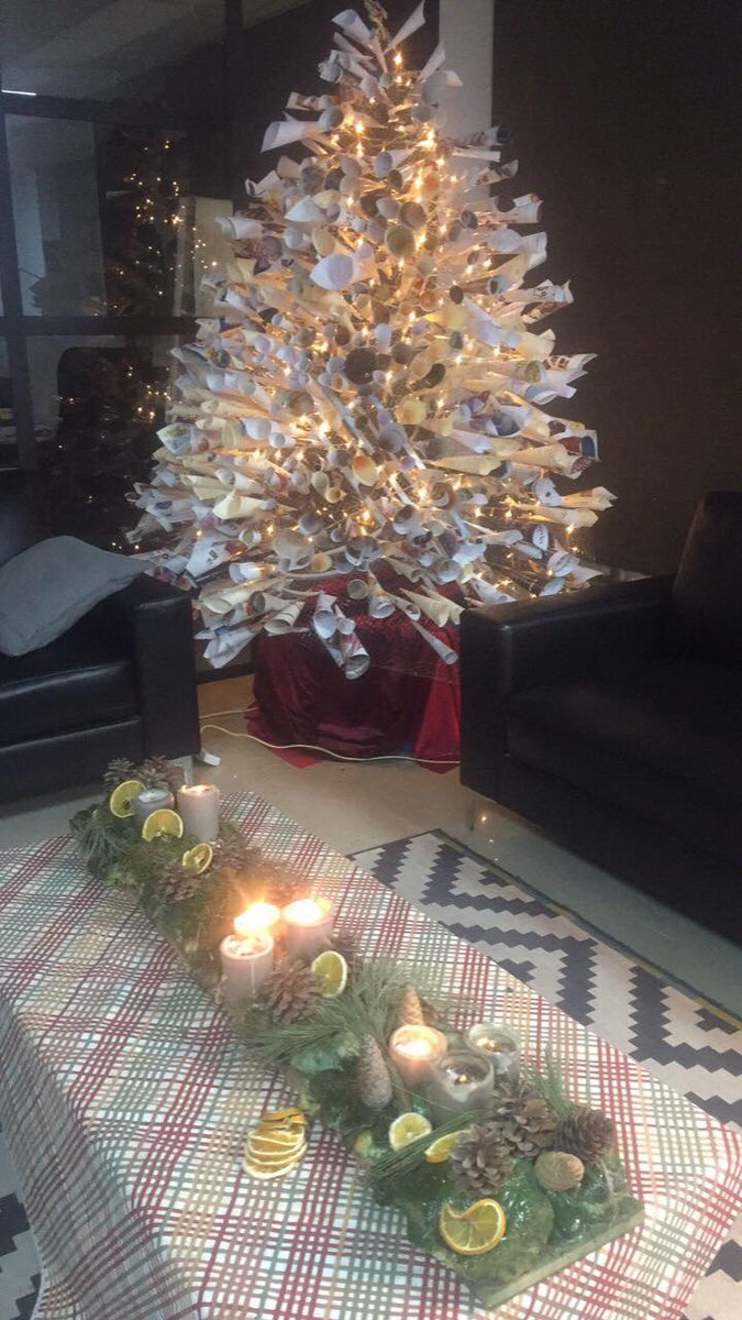 cgiandi's tweet photo. Our Christmas tree, is where our good ideas go... #environmentallyfriendly #Nowaste #christmastree #holidayseason #ideas #paper #christmas #creative https://t.co/leOcmzb4Ns
